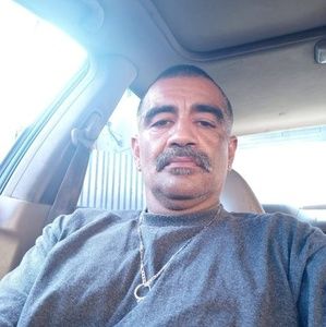 Meet your Posher, Manuel